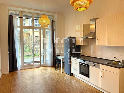 Zimmer Blick zur Terrasse