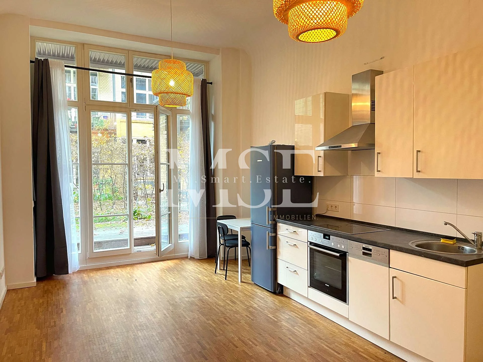 Zimmer Blick zur Terrasse