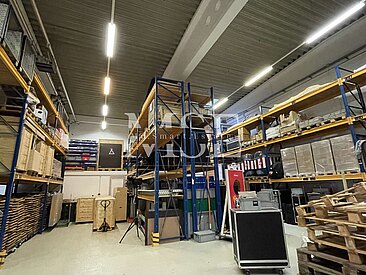Hallenfläche 